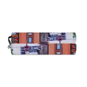 #8Th And Q Curved Makeup Bag