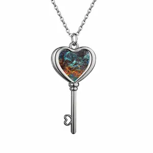 Crenulation Heart Shaped Key Necklace