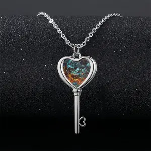 Crenulation Heart Shaped Key Necklace