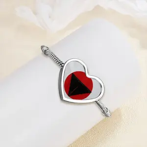 Pubic Flag Japan Heart Shaped Nnake Bone Bracelet