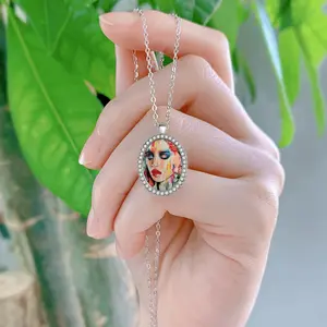 Catching Feelings Oval Pendant Necklace