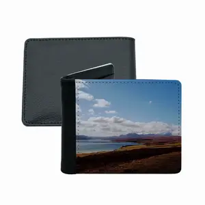 Snowy Mountains Of Tongue Men's Wallet