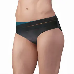 Women Amy Portrait 2020 Italy Underpant