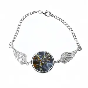 Forgot Winged Circular Bracelet