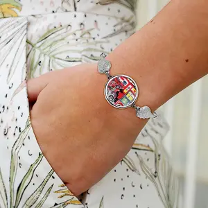 Lisbon Tuk-Tuk Winged Circular Bracelet