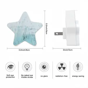 Outside Living Sensor Night Light (Star)