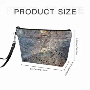 Magma Handheld Makeup Bag