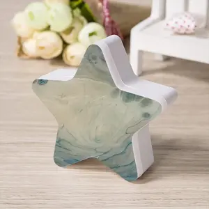 Close Up Cat Sensor Night Light (Star)