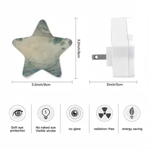 Close Up Cat Sensor Night Light (Star)