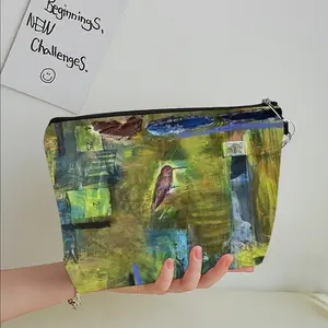 Hummingbird 6 Handheld Makeup Bag