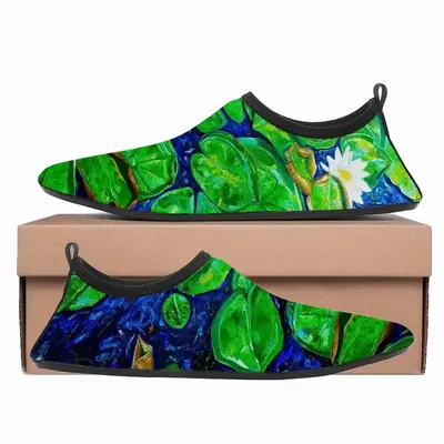 Men Water Lilies On The Blue Lake Diving Beach Shoes