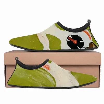 Men Scared Cat Diving Beach Shoes