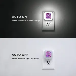 Utopia Alien Sensor Night Light (Square)