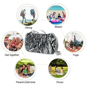 Webs Picnic Mat (Square)