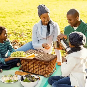 Green Bird Picnic Mat (Square)