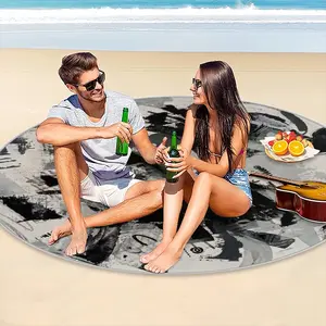 Lovers Conversation Picnic Mat (Round)