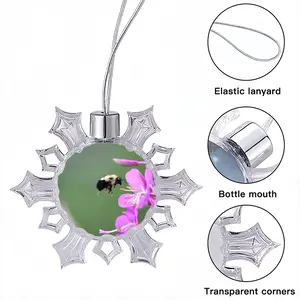 Bee Full Of Pollen Christmas Pendant (Transparent Snowflake)