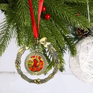 73 Fragment A Christmas Wreaths Pendant