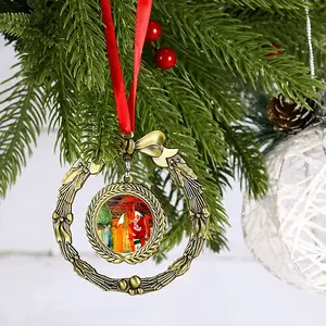 73 Fragment S Christmas Wreaths Pendant