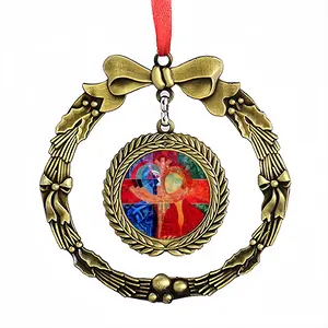 Beatrice C Christmas Wreaths Pendant