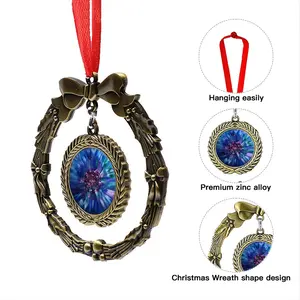 A Splash Of Energy Christmas Wreaths Pendant