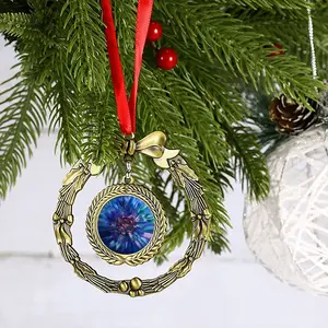 A Splash Of Energy Christmas Wreaths Pendant