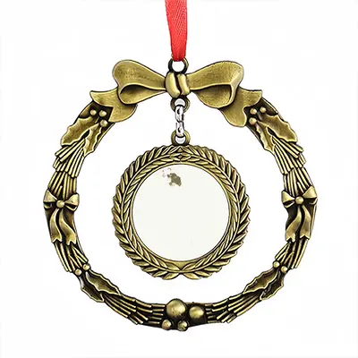 Wholookswhoo Christmas Wreaths Pendant