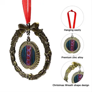 Grooved Track Christmas Wreaths Pendant