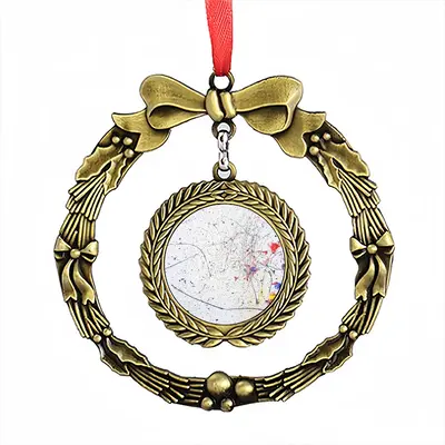 #18% Gray Plus Color Christmas Wreaths Pendant