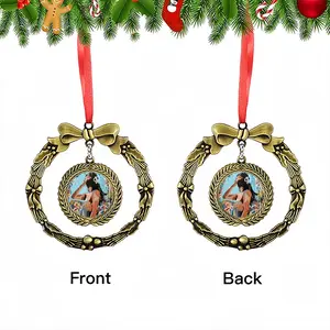 At The Beach Christmas Wreaths Pendant