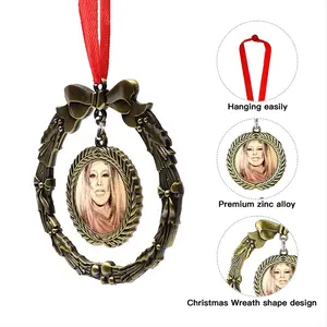 Wendy Williams Christmas Wreaths Pendant