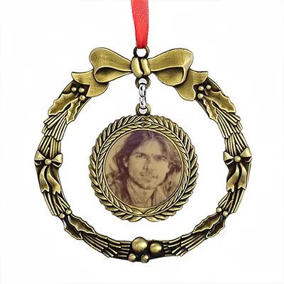 Tom Cruise Portrait Christmas Wreaths Pendant