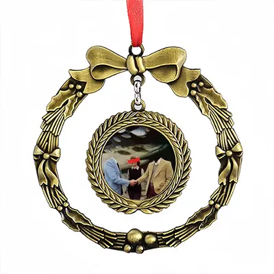 Loan Shark Christmas Wreaths Pendant