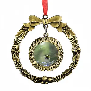 Green Frog - Staring Contest Christmas Wreaths Pendant