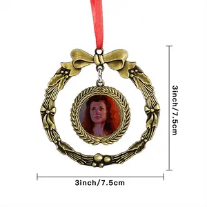 Tanya Christmas Wreaths Pendant