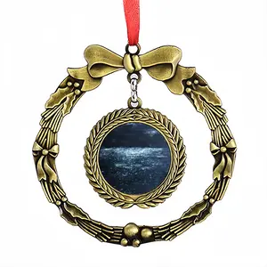 Silent Sea Christmas Wreaths Pendant