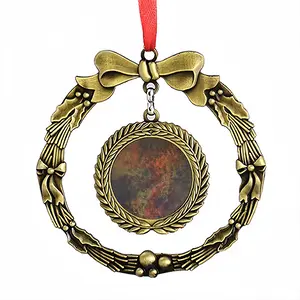 Eloquence Christmas Wreaths Pendant