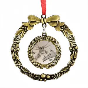 Close Look 7 Christmas Wreaths Pendant