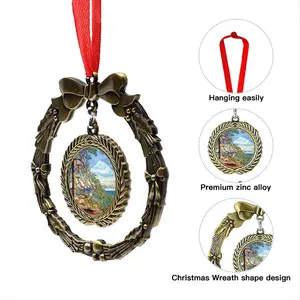 Red Carpet Christmas Wreaths Pendant