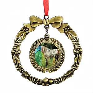 Silver Line Christmas Wreaths Pendant