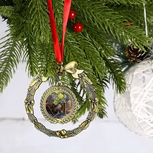 Sunny Ceramic Tableware And Leaves Still Life Christmas Wreaths Pendant