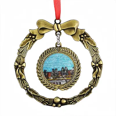 Chp 14 Christmas Wreaths Pendant