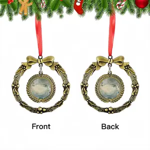 Close Up Cat Christmas Wreaths Pendant