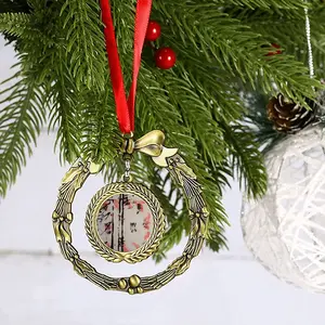 Horoscope A Christmas Wreaths Pendant