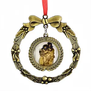 Sisters Christmas Wreaths Pendant