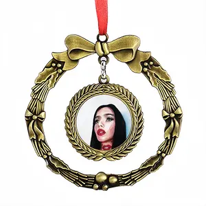 Inner Voice Christmas Wreaths Pendant