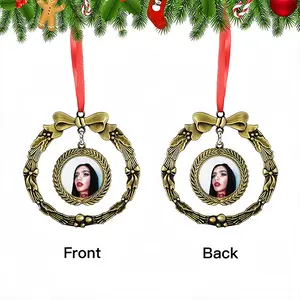 Inner Voice Christmas Wreaths Pendant