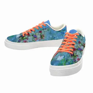 Men Free To Flutter Low Top Canvas Shoes