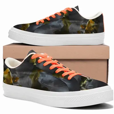 Men Path Low Top Canvas Shoes