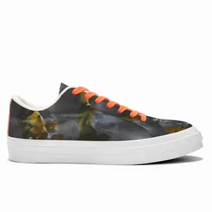 Men Path Low Top Canvas Shoes